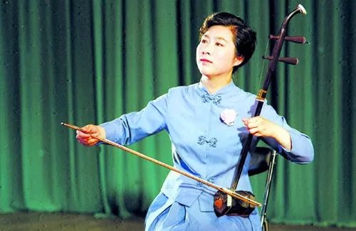 二胡演奏家：闵慧芬