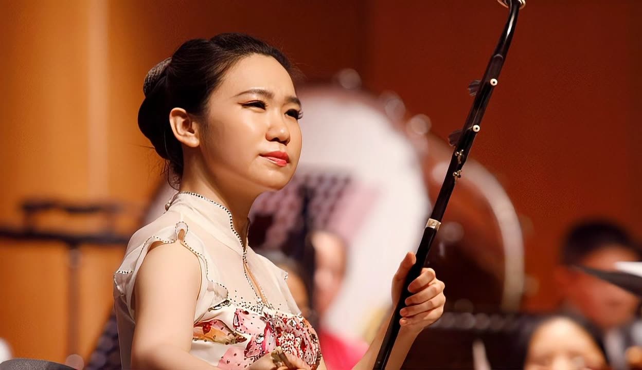 二胡演奏家：李仓枭